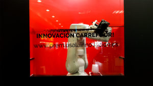 Carrefour_Robot-Escritor_EXeventos_EXarchitects_-(1) Premios innovación Carrefour 2017. Retratos Robots