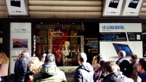 Querido FNAC CALLAO. Mensajes Robot