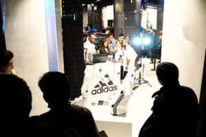 Tienda Adidas Gran Vía retratos robots